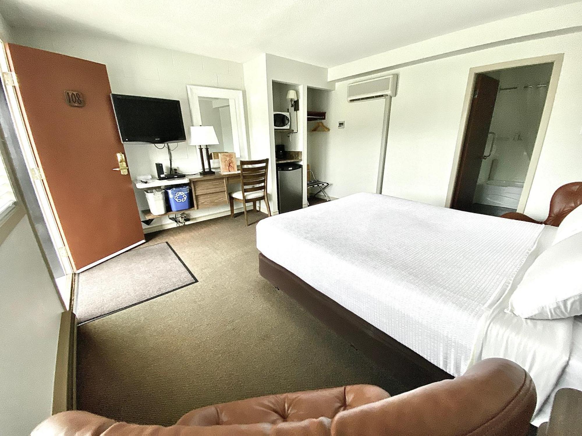Arbutus Grove Motel Parksville Esterno foto
